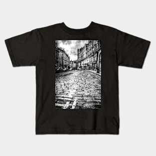 Grassmarket Edinburgh, Scotland Black And White Kids T-Shirt